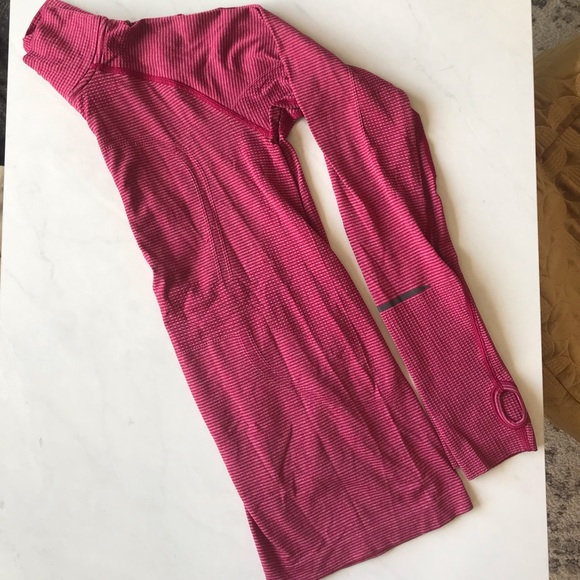 Lululemon Swiftly tech half zip. Size 8 - Picture 2 of 7